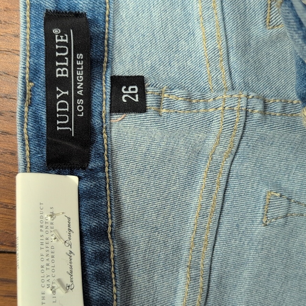 Judy Blue -  Mid Rise Denim Cut Off Shorts With Eyelet Detail - Picture 3 of 6